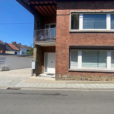 1-E Superbe Appartement Lumineux Charleroi Kültér fotó