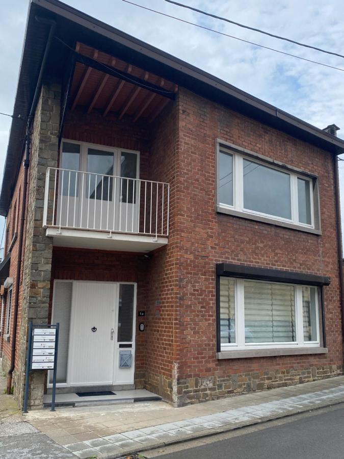 1-E Superbe Appartement Lumineux Charleroi Kültér fotó